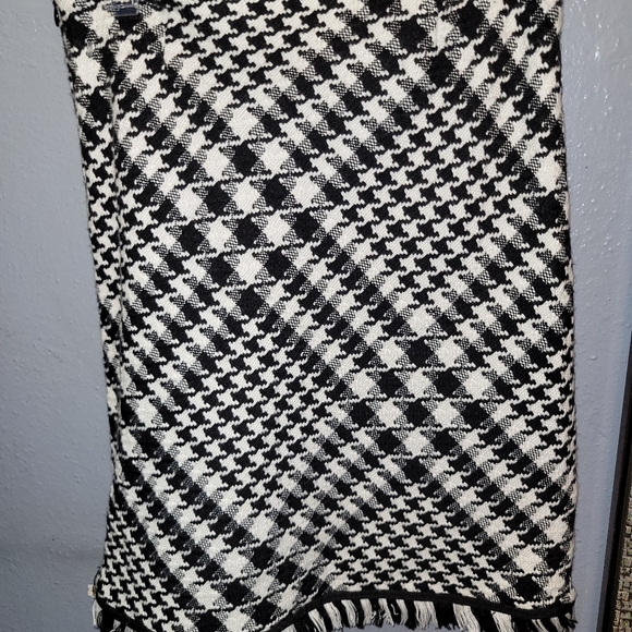 Houndstooth skirt - Picture 2 of 8